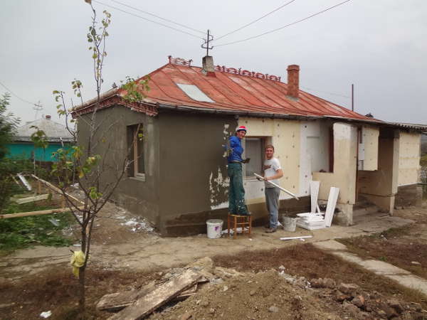 Renovation of the house of Sârca - 2013 - Emmaus Iasi Romania